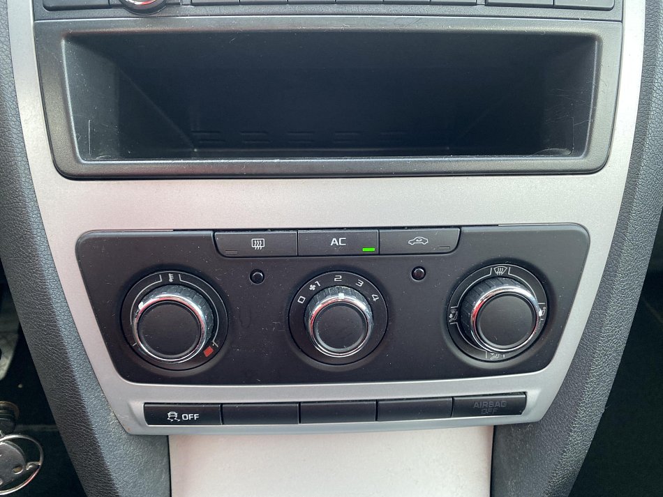 Škoda Octavia II 1.6 TDi Ambiente