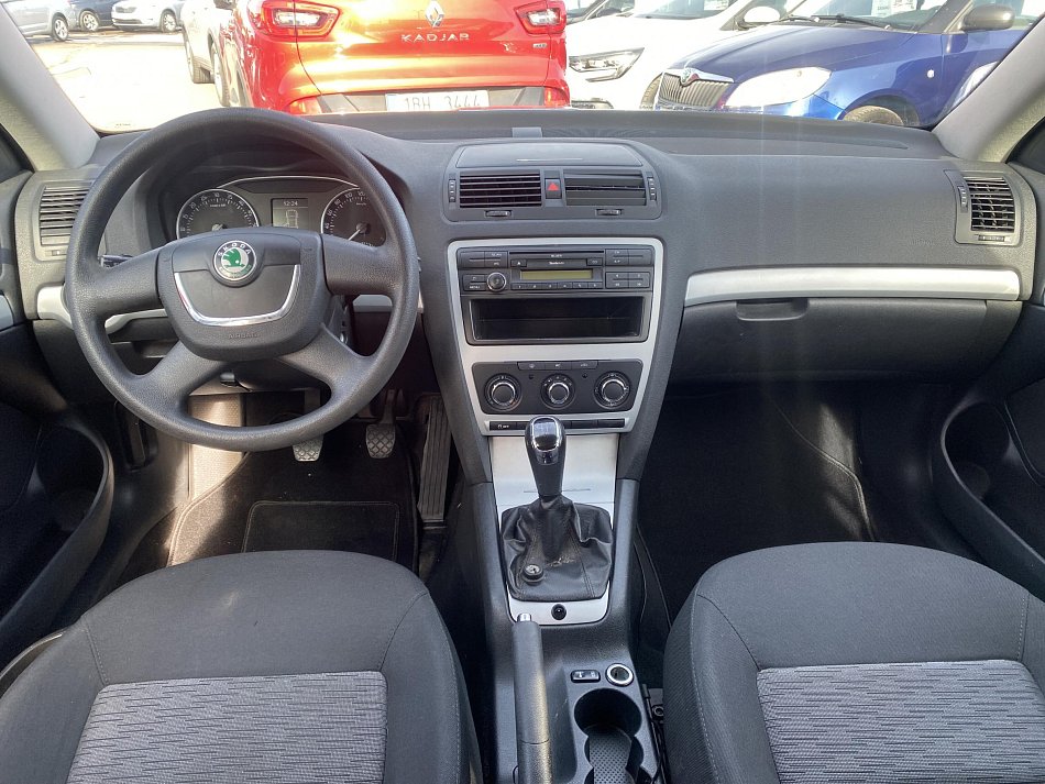 Škoda Octavia II 1.6 TDi Ambiente