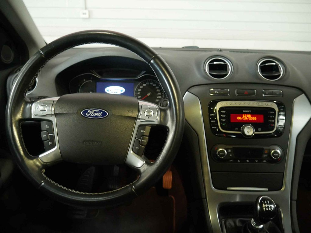 Ford Mondeo 2.2TDCi 