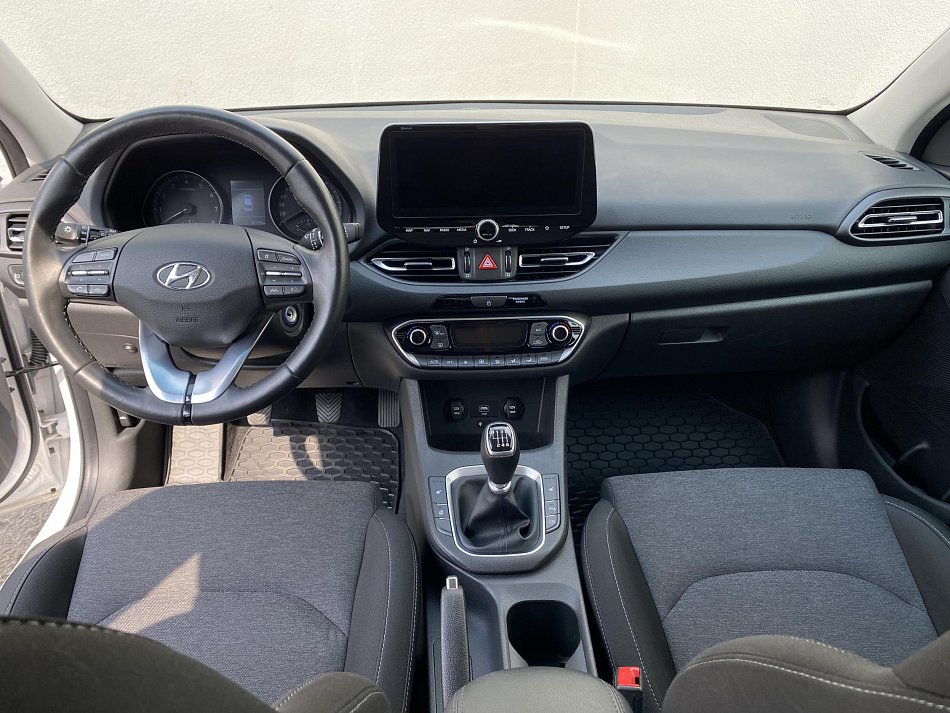 Hyundai I30 1.5 DPi Smart