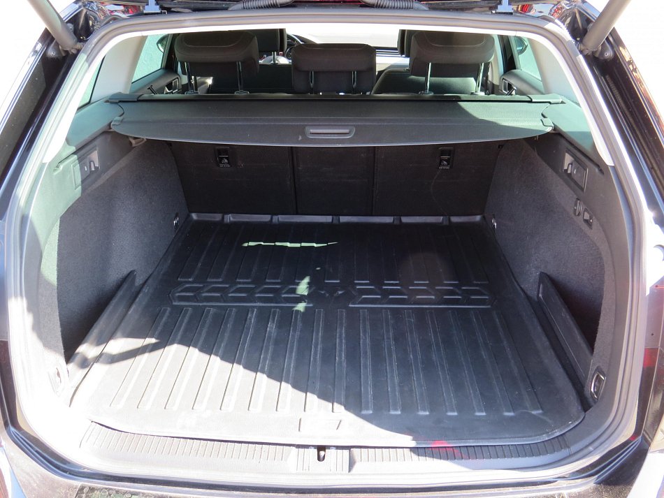 Volkswagen Passat 2.0TDi Business