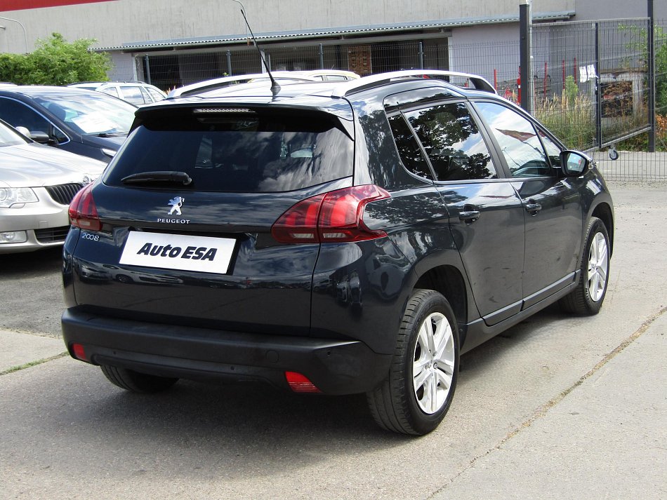 Peugeot 2008 1.2 PT Style