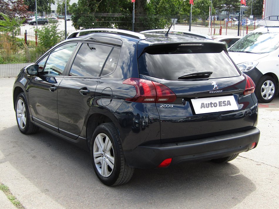 Peugeot 2008 1.2 PT Style