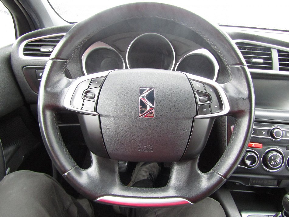 DS Automobiles DS4 1.2 PT  CHIC