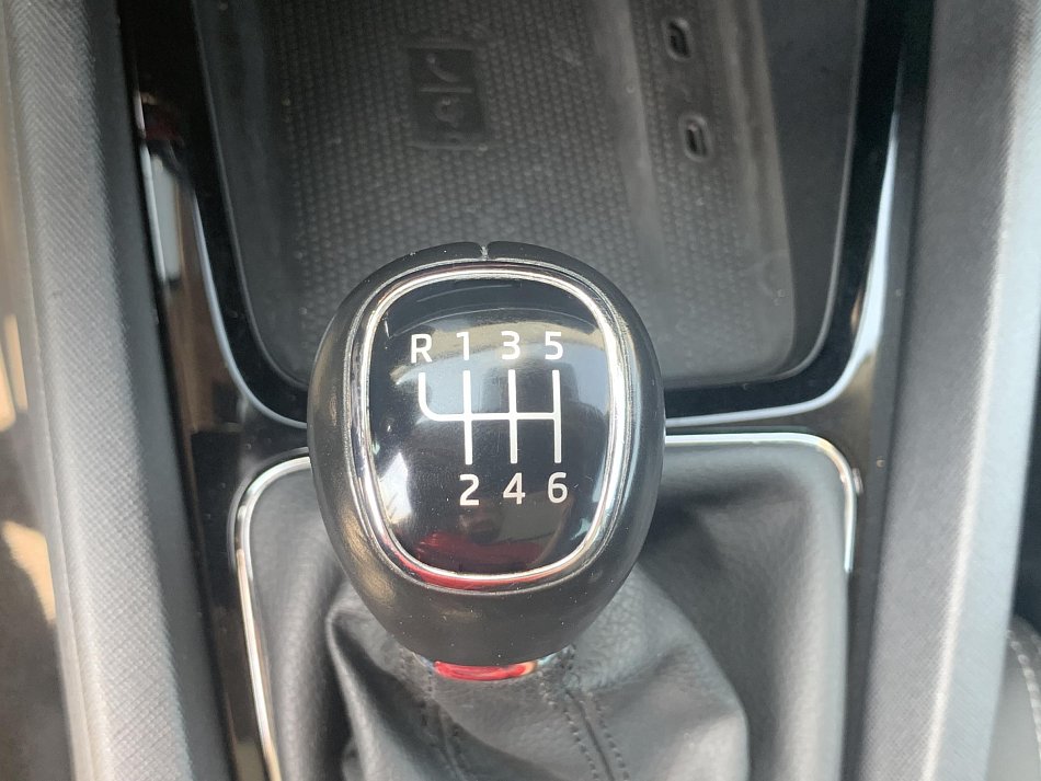 Škoda Octavia IV 2.0TDi Style