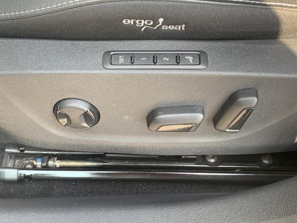Škoda Octavia IV 2.0TDi Style