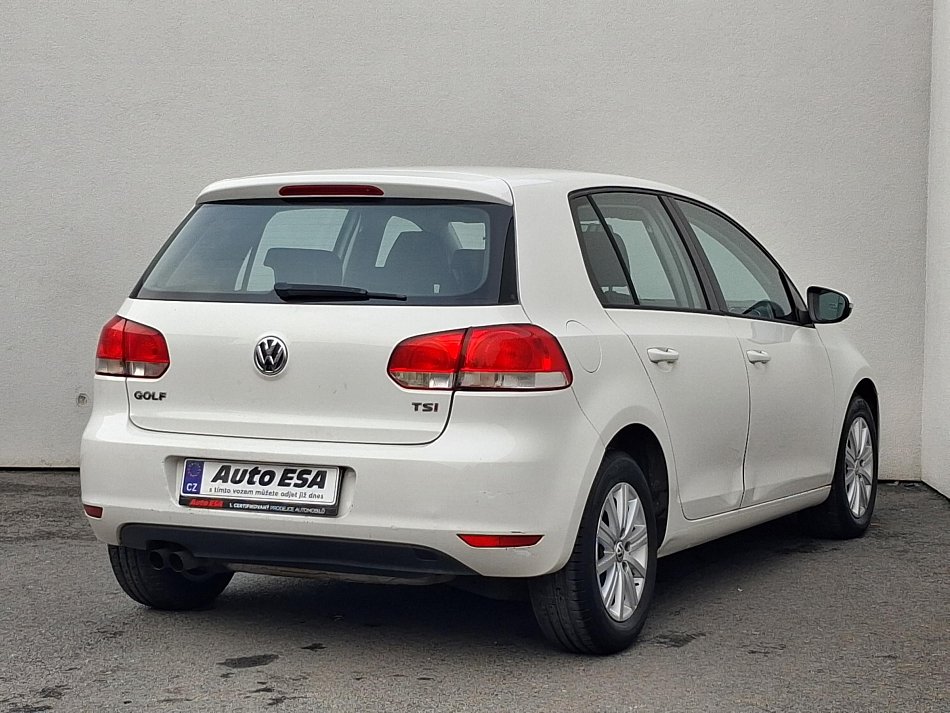 Volkswagen Golf 1.4TSi Trendline