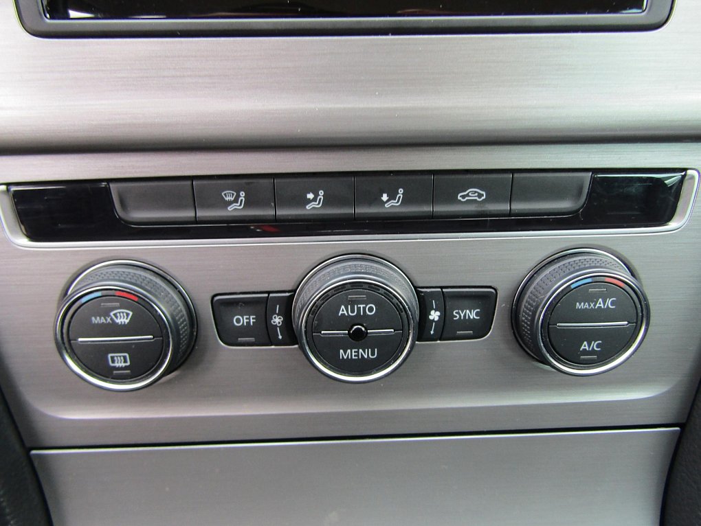 Volkswagen Golf 1.0 TSi 