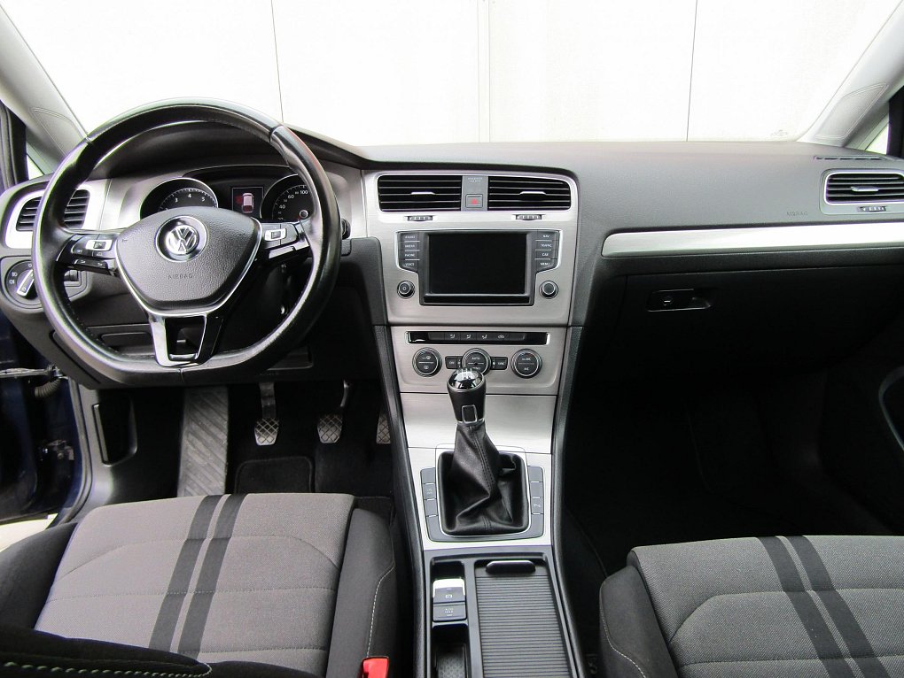 Volkswagen Golf 1.0 TSi 