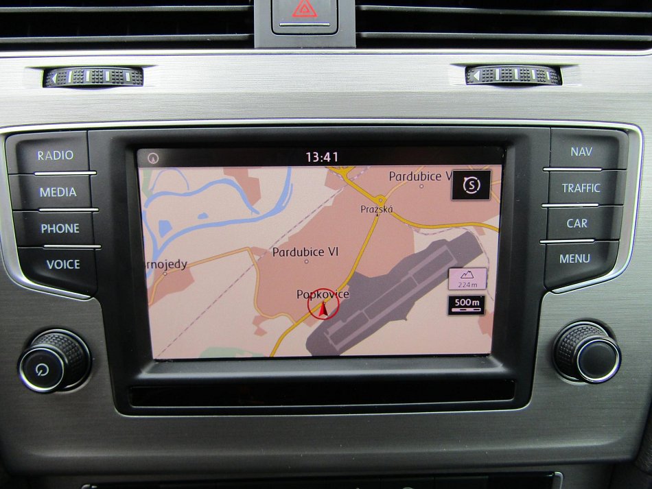 Volkswagen Golf 1.0 TSi 