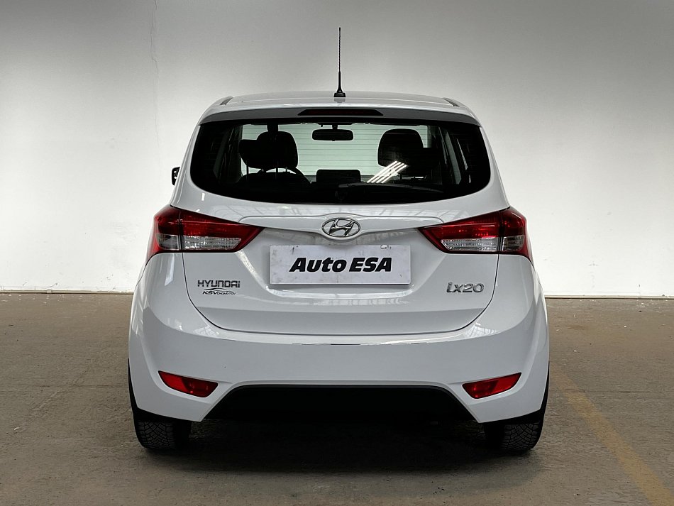 Hyundai Ix20 1.4i 