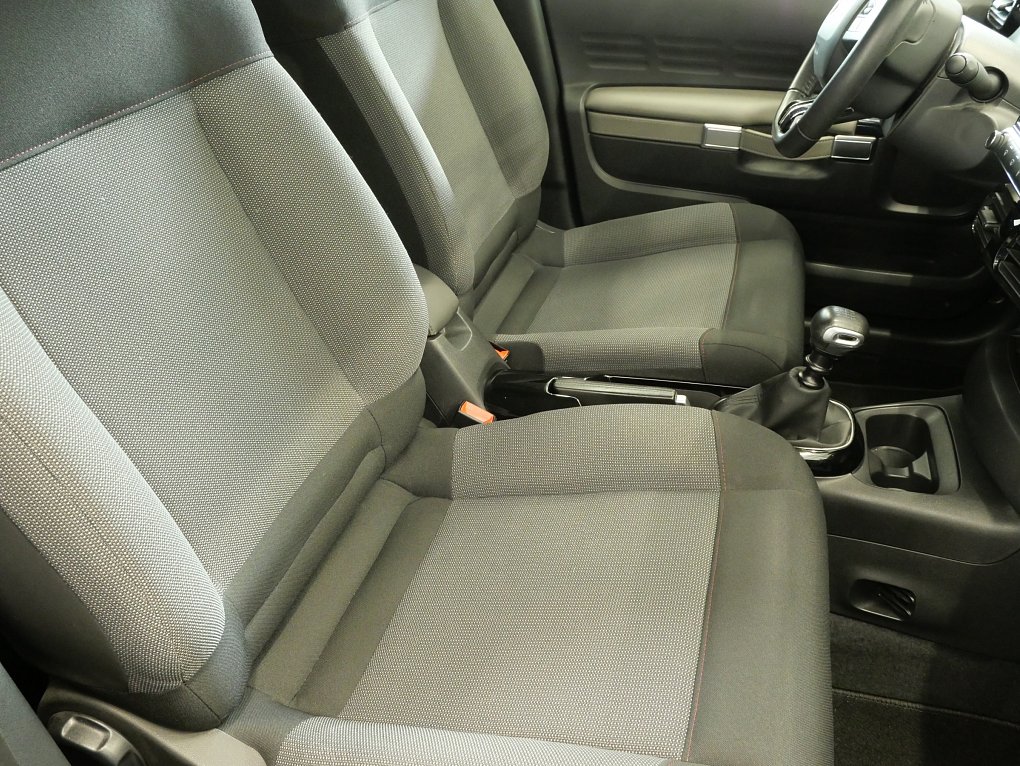 Citroën C4 Cactus 1.2PT Shine