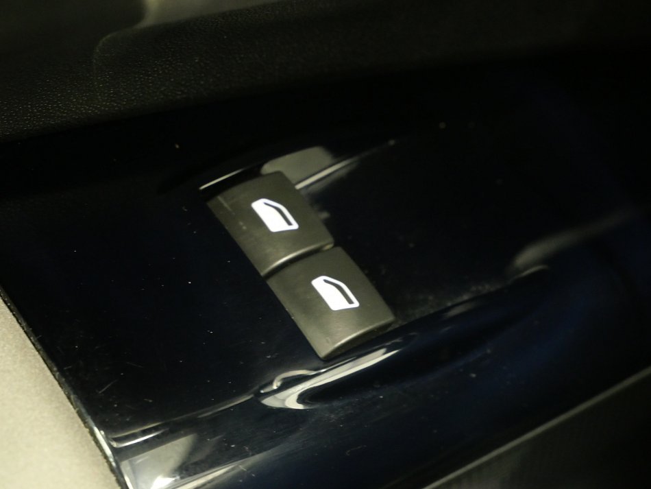 Citroën C4 Cactus 1.2PT Shine