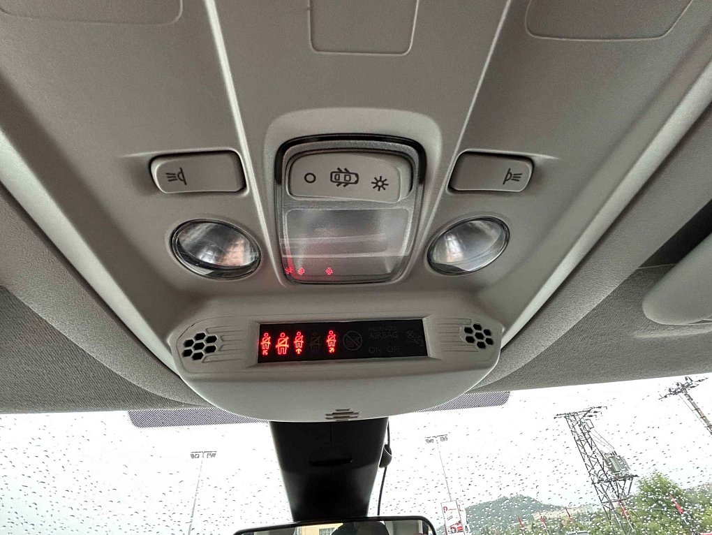 Peugeot Rifter 1.2T 