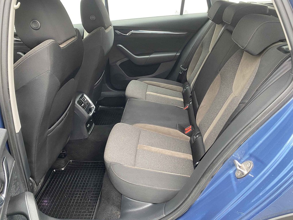Škoda Octavia IV 2.0 TDI Scout 4x4