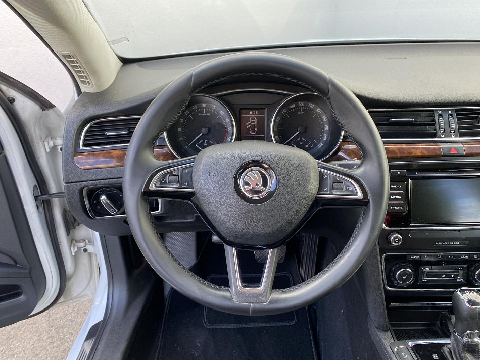 Škoda Superb II 2.0 TDi Elegance