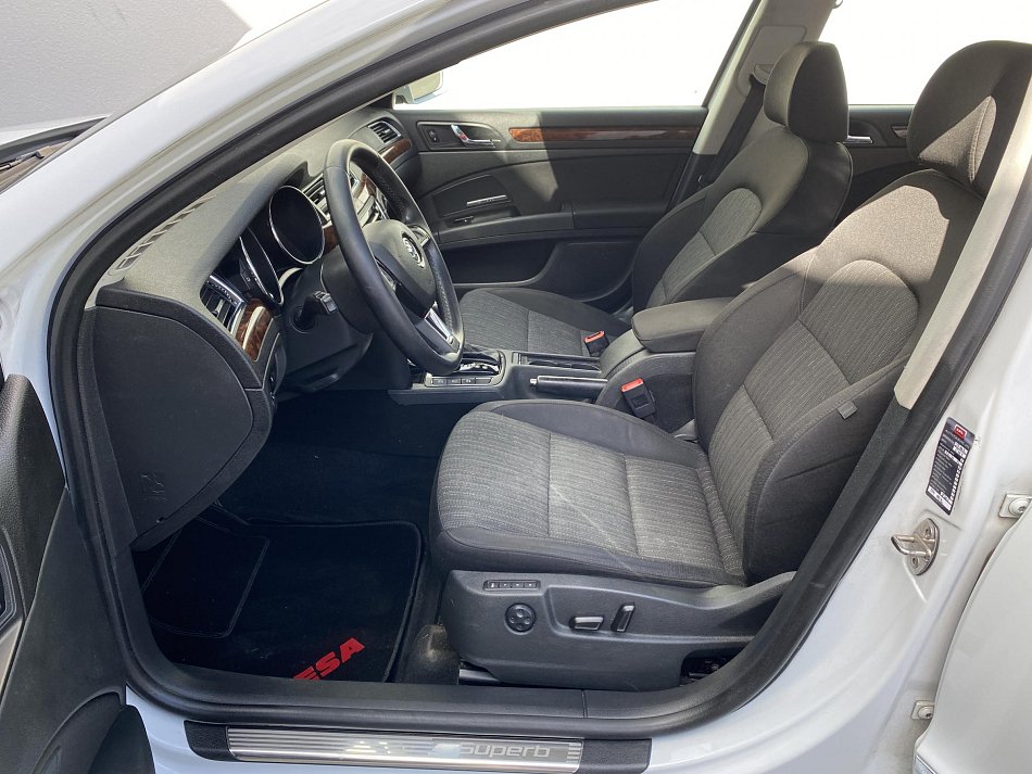Škoda Superb II 2.0 TDi Elegance