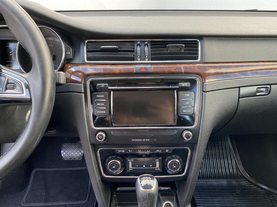 Škoda Superb II 2.0 TDi Elegance