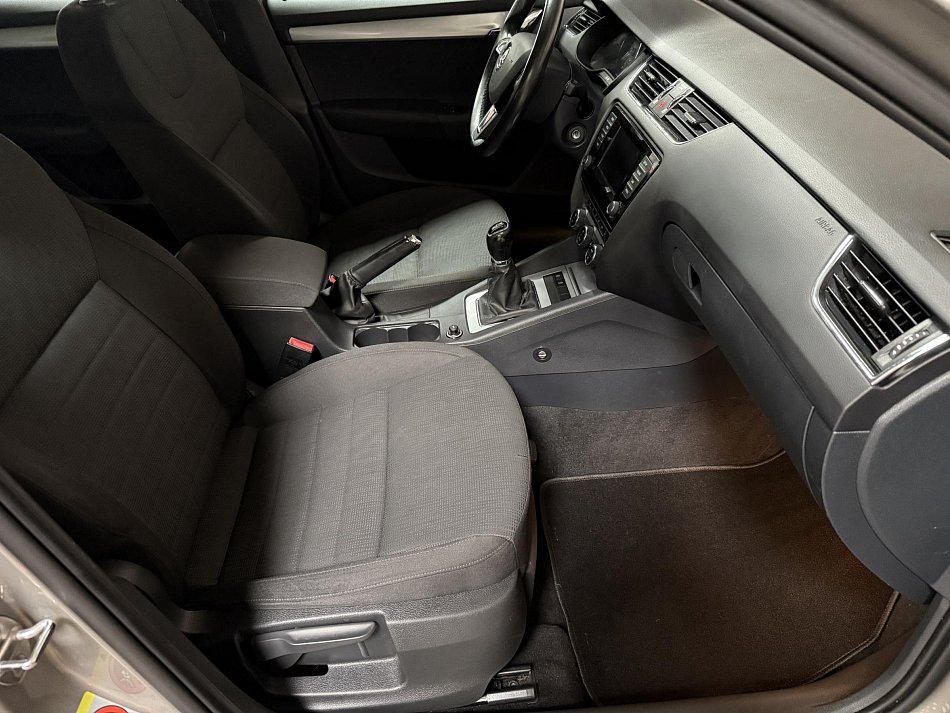 Škoda Octavia III 1.8 TSI Elegance