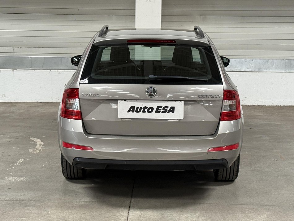 Škoda Octavia III 1.8 TSI Elegance