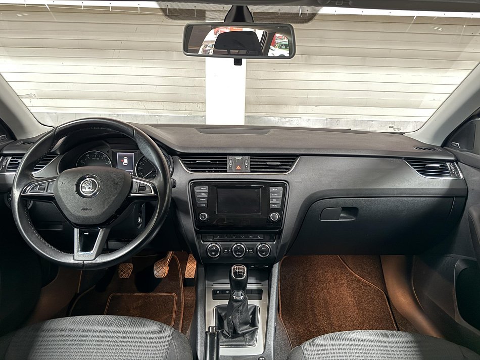 Škoda Octavia III 1.8 TSI Elegance
