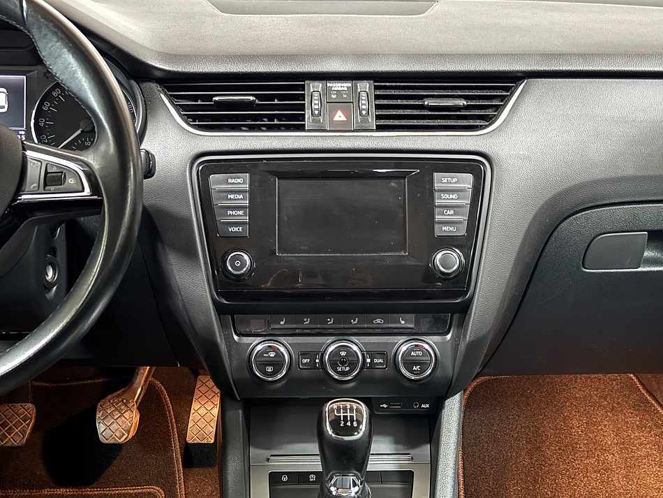 Škoda Octavia III 1.8 TSI Elegance