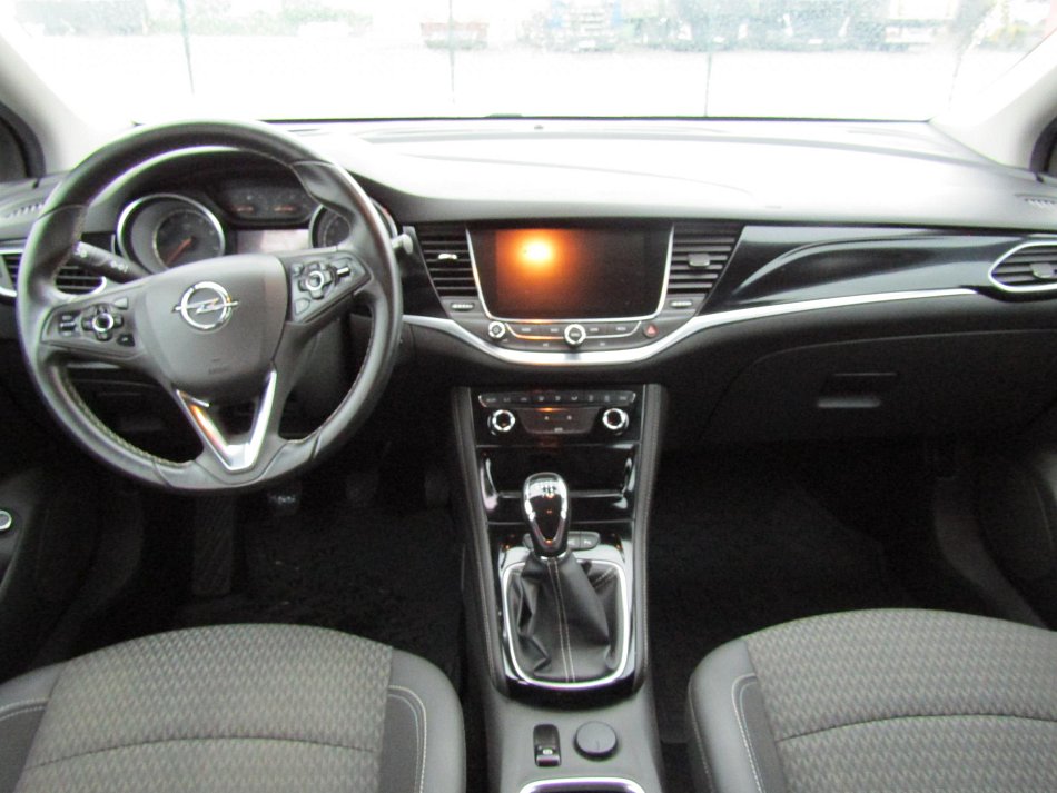 Opel Astra 1.4T  SPORTS TOURER