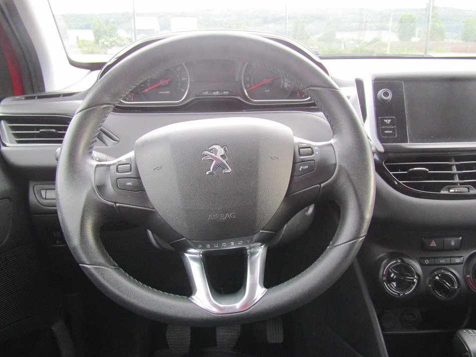 Peugeot 208 1.2 VTi 