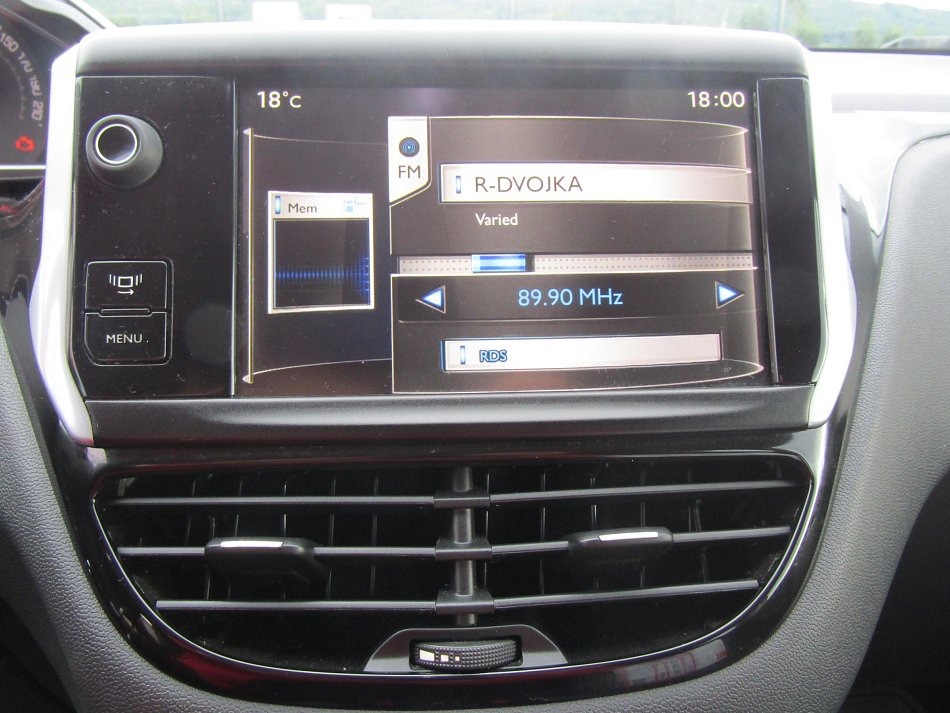 Peugeot 208 1.2 VTi 
