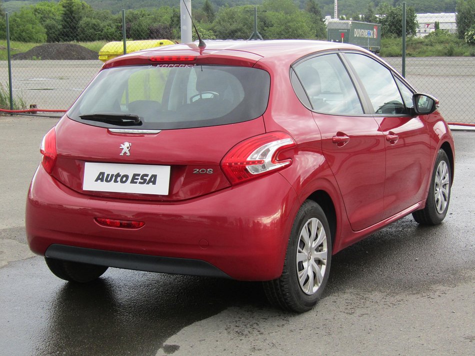 Peugeot 208 1.2 VTi 