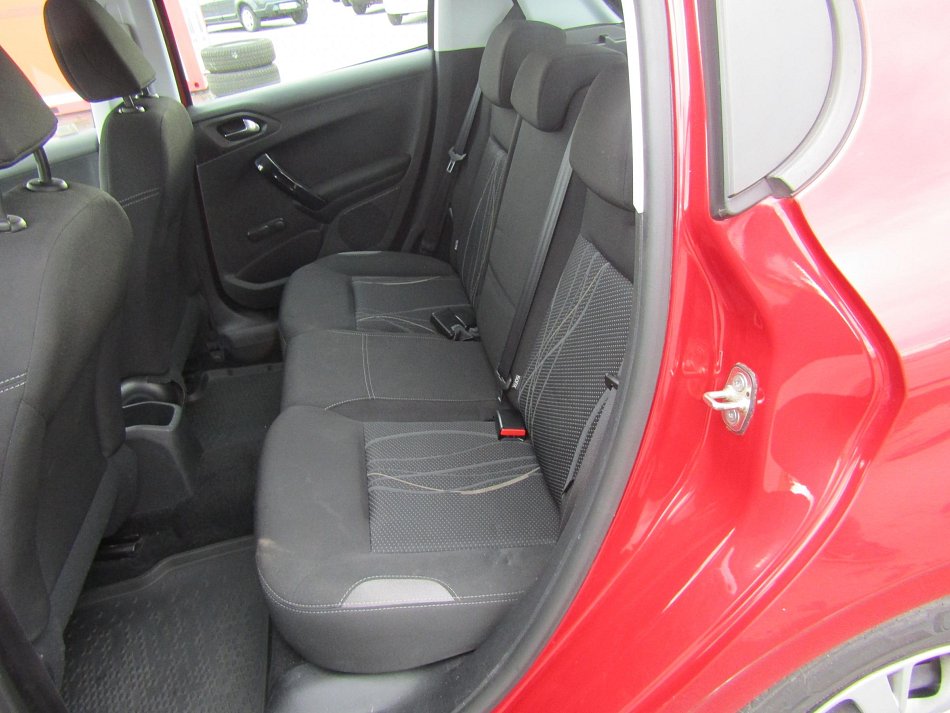 Peugeot 208 1.2 VTi 