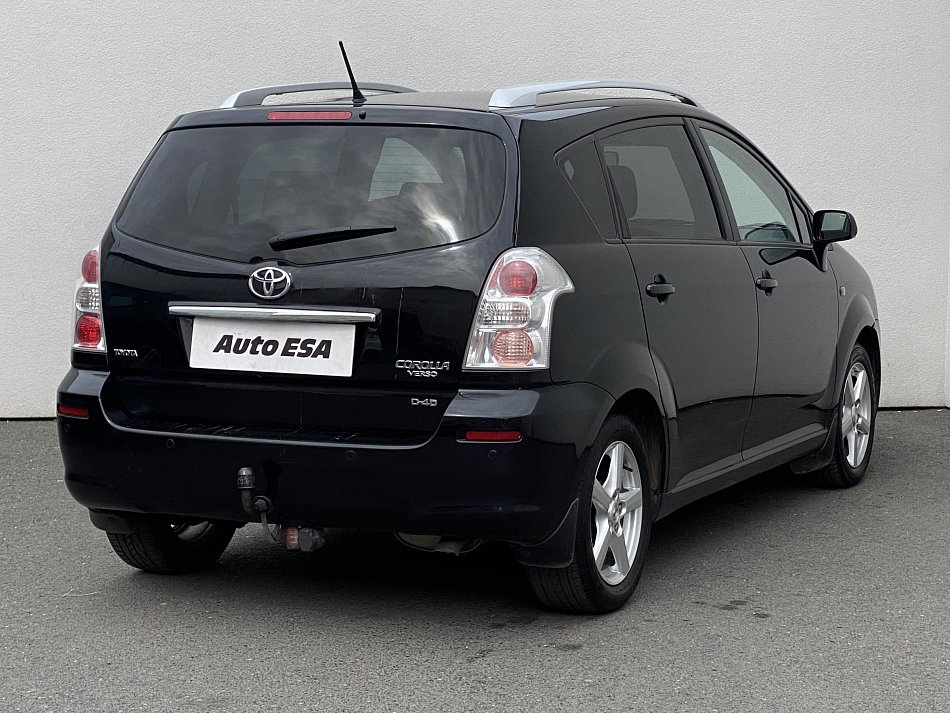 Toyota Corolla Verso 2.2 D-4D 