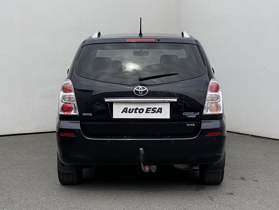 Toyota Corolla Verso 2.2 D-4D 