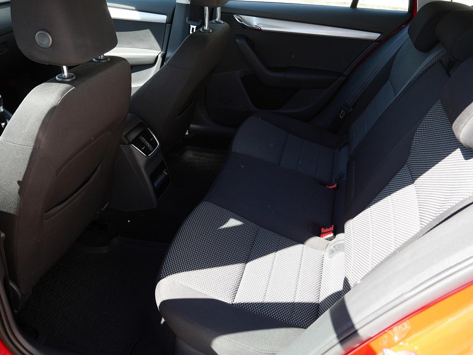 Škoda Octavia III 1.6 TDi Ambition Fresh 4x4