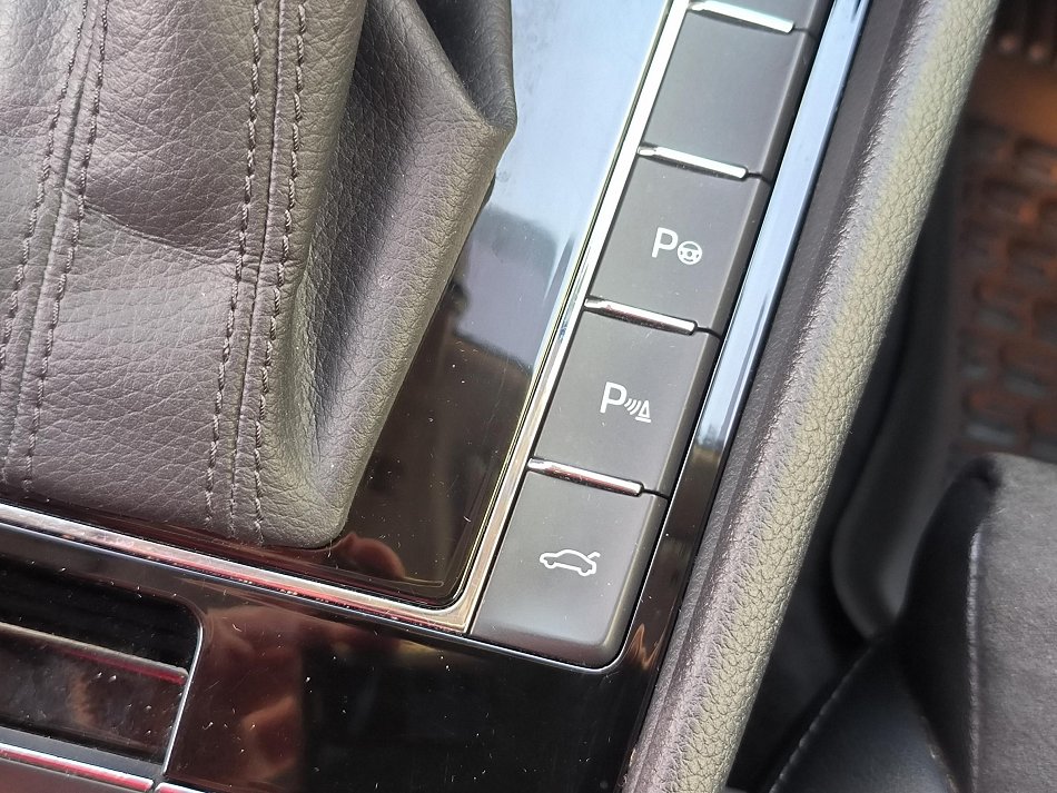 Škoda Superb III 2.0 TDi Style