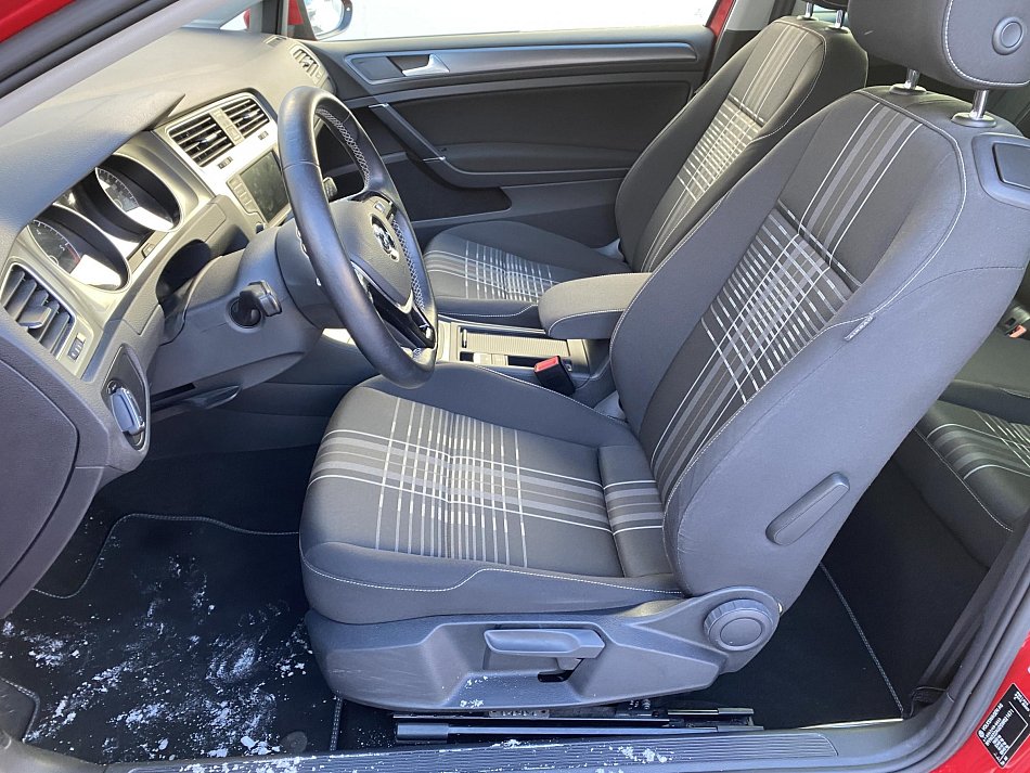 Volkswagen Golf 1.6 TDi Lounge