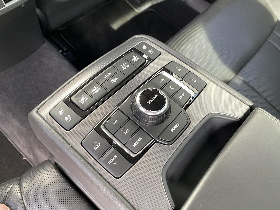 Hyundai Genesis 3.8i Exclusive 4x4