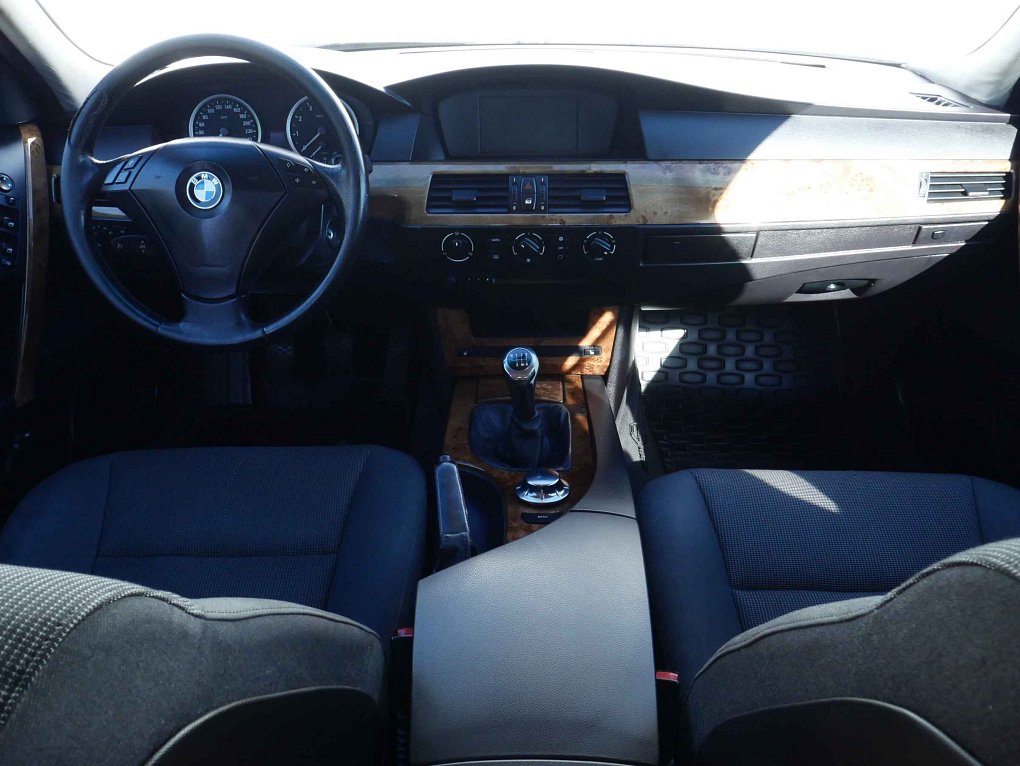 BMW Řada 5 2.5i 