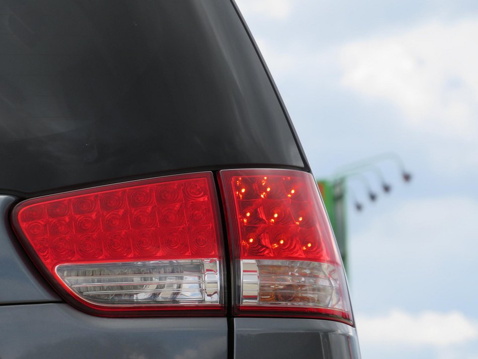 Citroën C-Crosser 2.2HDi  4x4, 7míst