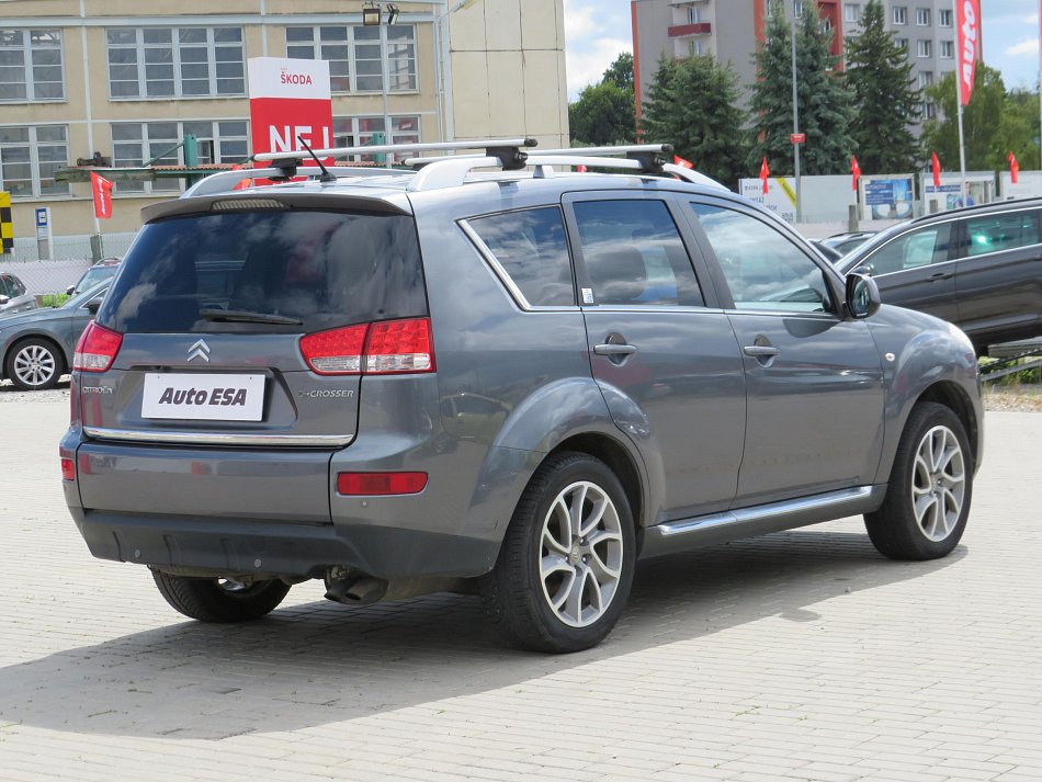 Citroën C-Crosser 2.2HDi  4x4, 7míst