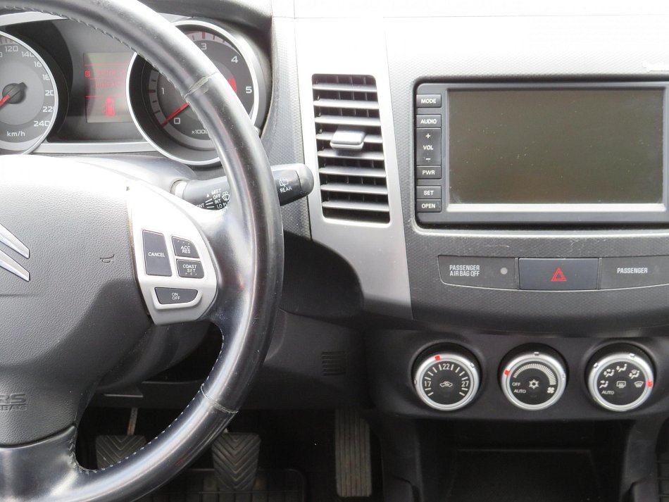 Citroën C-Crosser 2.2HDi  4x4, 7míst
