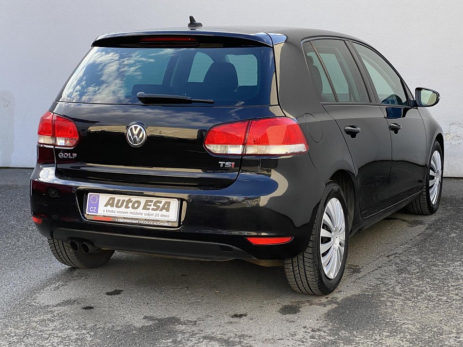 Volkswagen Golf 1.4 TSi 