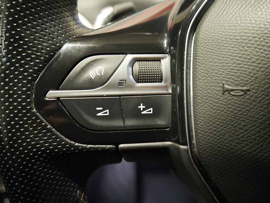 Peugeot 3008 2.0 HDi 