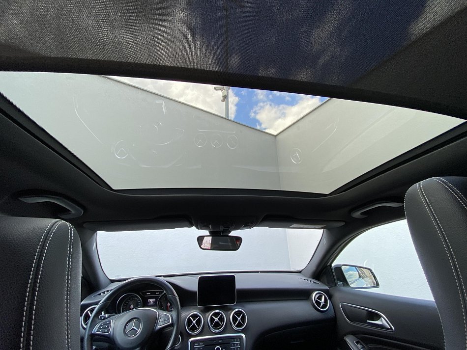 Mercedes-Benz Třída A 1.6 i  A180