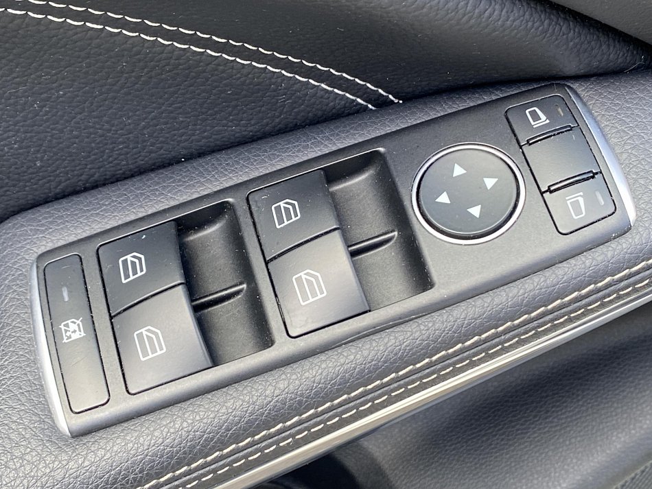 Mercedes-Benz Třída A 1.6 i  A180