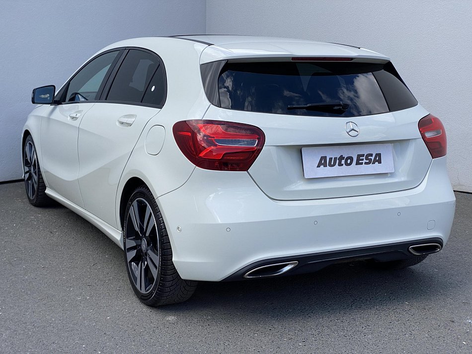 Mercedes-Benz Třída A 1.6 i  A180
