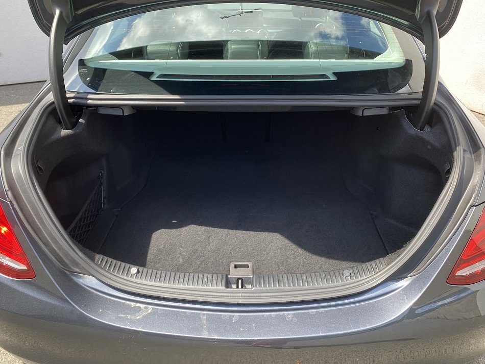 Mercedes-Benz Třída C 2.0 T  C200