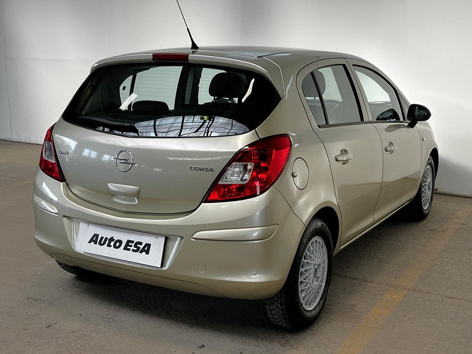 Opel Corsa 1.2i 