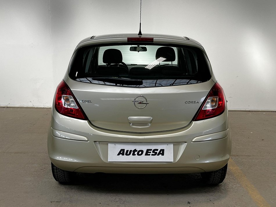 Opel Corsa 1.2i 