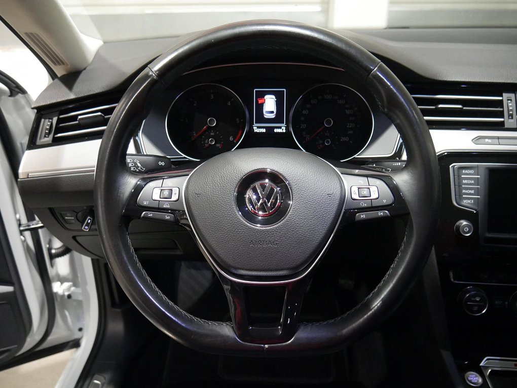 Volkswagen Passat 2.0Bi-TDi  4x4